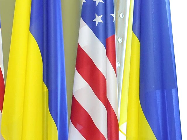 Власти США, как и обещали, ввели санкции в отношении ряда граждан Украины, которых считают причастными к применению силы против протестующих на Майдане в конце прошлого года