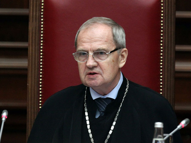 Глава Конституционного суда России Валерий Зорькин поделился своими взглядами на Европейский суд по правам человека, не согласившись с тем, что КС часто расходится с ЕСПЧ во мнении
