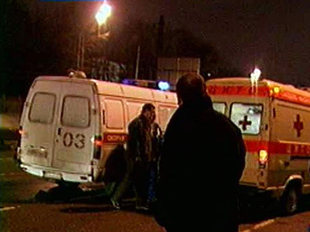 В центре Москвы при столкновении двух автомобилей пострадали два человека. Возможно, одна из пострадавших супруга посла иностранного государства