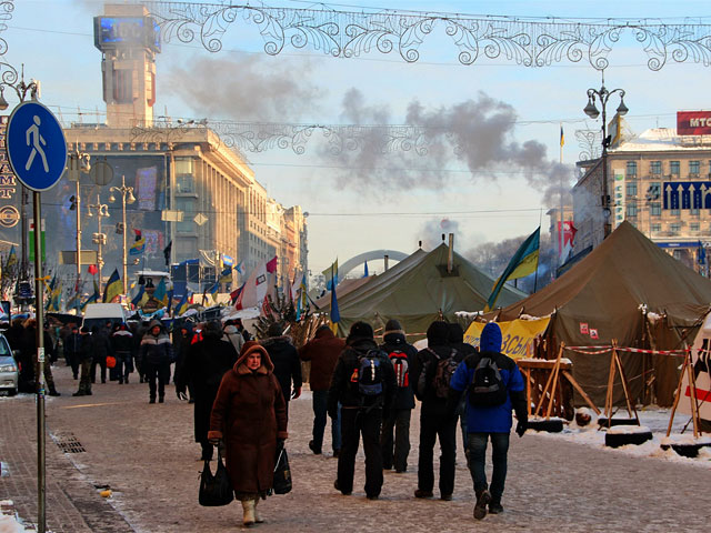 Ситуация в охваченной протестами Украине все больше скатывается в хаос
