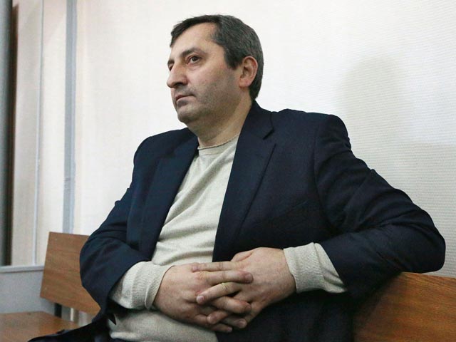 Бывшему вице-премьеру Дагестана Магомедгусену Насрутдинову, арестованному по делу о мошенничестве на 130 миллионов рублей, предъявлено официальное обвинение