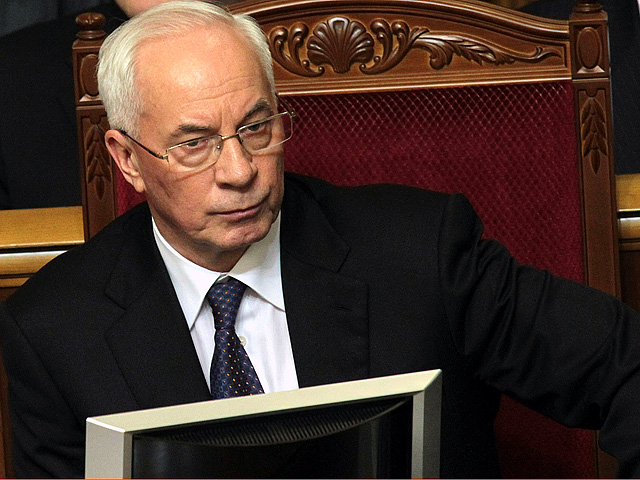 Глава правительства Украины Азаров подал в отставку, а Рада отменила "репрессивные" законы Глава правительства Украины Азаров подал в отставку, а Рада отменила "репрессивные" законы