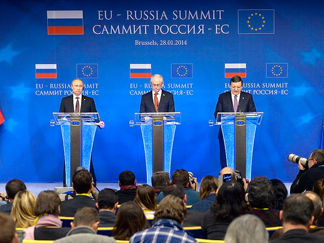 Отложенный и максимально урезанный саммит Россия - Евросоюз, прошедший во вторник в Брюсселе при участии президента Владимира Путина, прошел неожиданно хорошо