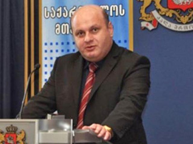 Министр финансов Грузии Нодар Хадури заявил накануне журналистам, что полное возмещение ущерба, нанесенного религиозным конфессиям в советский период, невозможно