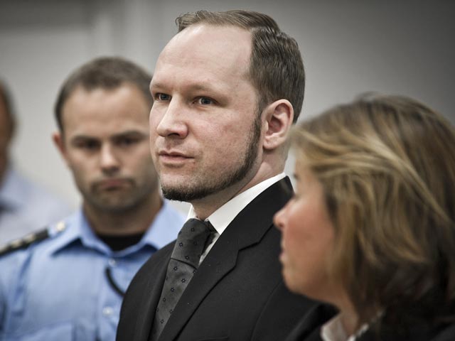 Норвежский террорист Андерс Брейвик, убивший 77 человек в 2011 году, отправил в редакцию российского телеканала РЕН ТВ письмо с жалобами на условия своего заключения. Журналисты назвали послание циничным