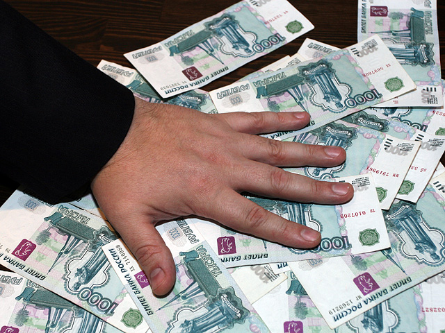 Предложение пропустить вкладчиков, чьи депозиты превышали госстраховку 700 тыс. рублей, вперед Агентства по страхованию вкладов (АСВ) в очереди за возвратом утраченных средств заморожено