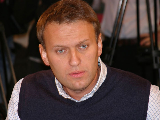 Навальный побывал на допросе по "делу СПС"