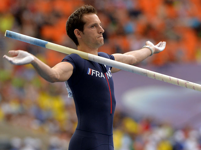 Французский прыгун с шестом вплотную приблизился к рекорду Сергея Бубки
