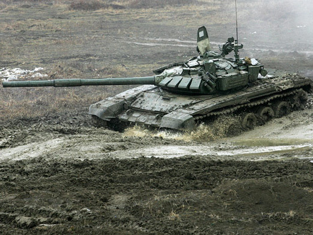 В Хабаровском крае возбуждено уголовное дело по факту взрыва танка, в результате которого погиб его экипаж - трое военнослужащих