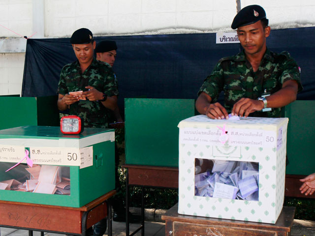 Выборы в Таиланде проходят на фоне противостояния с оппозицией