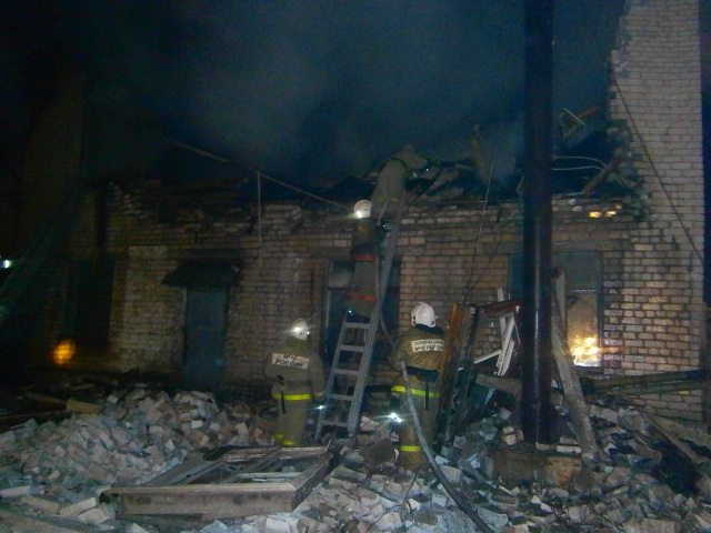 В здании "Россельхозхимии" во Владимирской области взорвался баллон с пропаном. Пять человек погибли