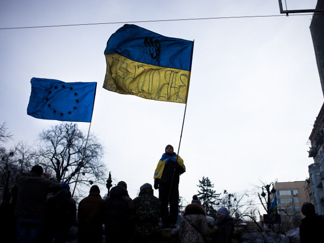 В Киеве и Черкассах смягчили меру пресечения 18 задержанным "евромайдановцам"