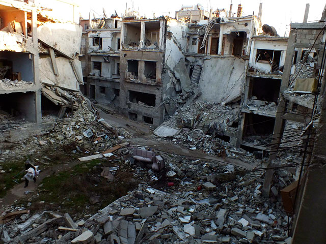 Между сирийскими властями и представителями ООН достигнута окончательная договоренность об эвакуации мирного населения из старой части города Хомс, занятой боевиками
