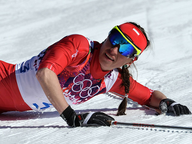 Юстина Ковальчик (Польша) на дистанции скиатлона в соревнованиях по лыжным гонкам среди женщин на XXII зимних Олимпийских играх в Сочи