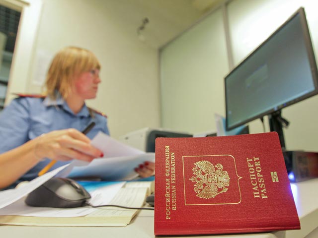 В Кремле обещают учесть мнение РПЦ при рассмотрении законопроекта о паспортах нового поколения