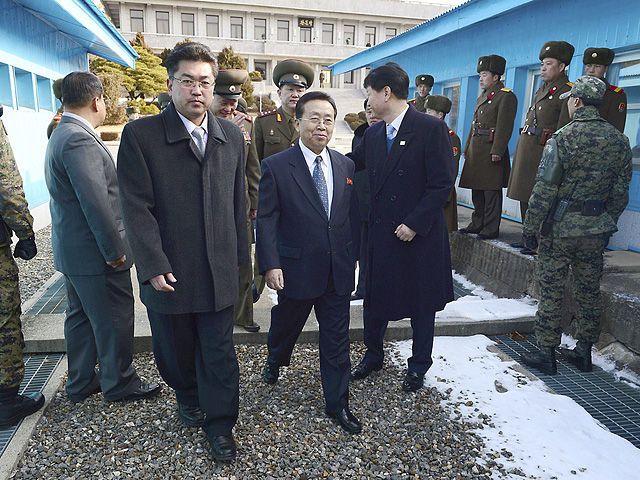 Южная и Северная Кореи закончили второй раунд первых за семь лет переговоров на высоком уровне, призванных вывести из тупика двусторонние отношения