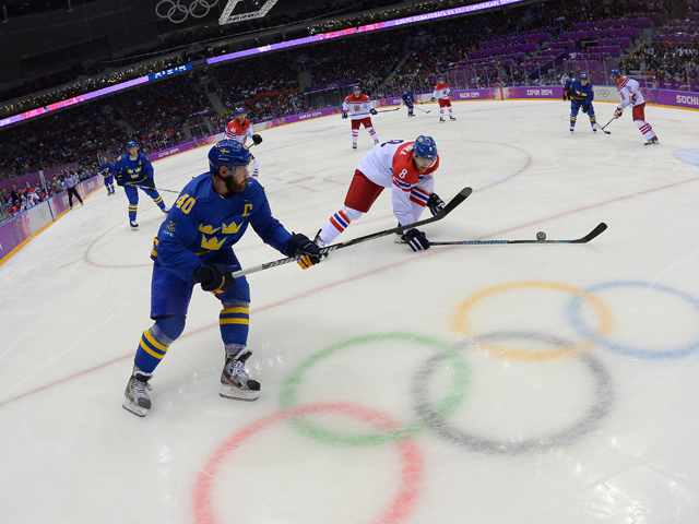 Капитан мужской сборной Швеции по хоккею Хенрик Зеттерберг больше не сыграет на Олимпиаде в Сочи из-за травмы