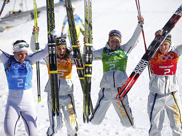 Золото зимних Олимпийских игр в женской лыжной эстафете выиграла сборная Швеции. Ида Ингемарсдоттер, Эмма Викен, Анна Хог и Шарлотта Калла прошли дистанцию 4х5 км за 53 мин. и 2,7 сек