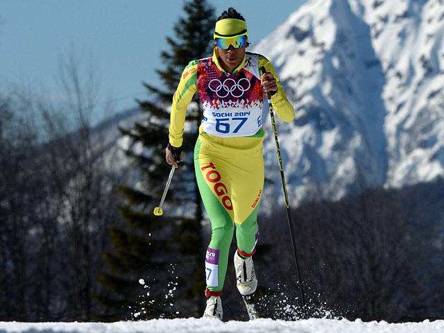Матильда-Амиви Петижан (Того) на дистанции индивидуальной гонки в соревнованиях по лыжным гонкам среди женщин на XXII зимних Олимпийских играх в Сочи