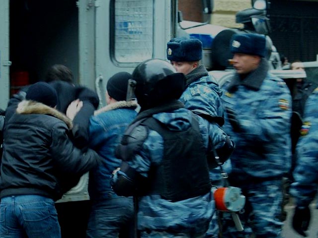 В Петербурге на акции в поддержку осужденных по Болотному делу задержаны десятки человек