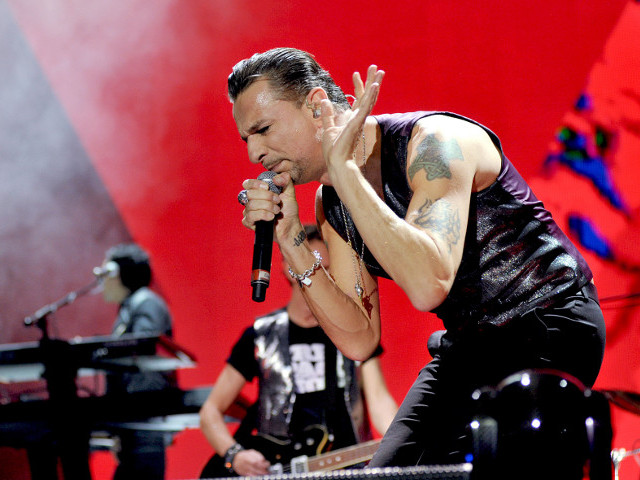 Британская группа Depeche Mode отменила свой концерт в Киеве, который должен был состояться 26 февраля