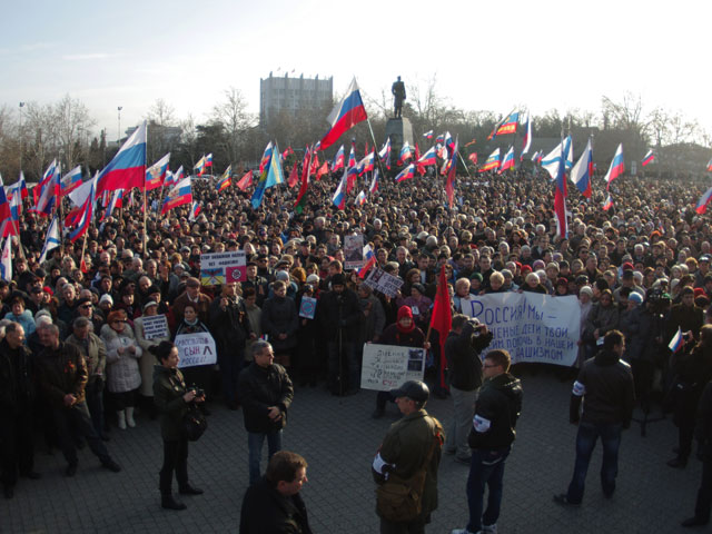 На Украине протестуют против начатой новыми властями борьбы с русским языком
