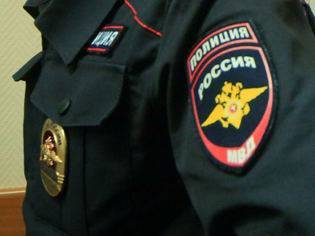 Московские полицейские ищут мошенниц, которые совершили крупную кражу. Женщины, представившиеся чиновницами из органов социального обеспечения, похитили в квартире пенсионерки украшения и деньги