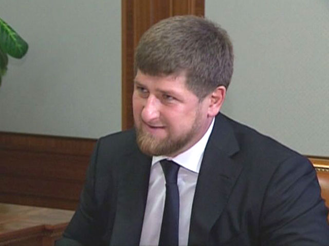 Глава Чечни Рамзан Кадыров, выступивший во вторник в Грозном на совещании по вопросам реализации национальной политики и проблемам этнических групп, заявил о необходимости заняться решением жилищных проблем православного духовенства республики