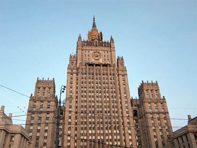 Министерство иностранных дел России прокомментировало возможные санкции США в отношении РФ из-за ситуации в Крыму, заявив, что американские политики утратили "чувство адекватного восприятия"