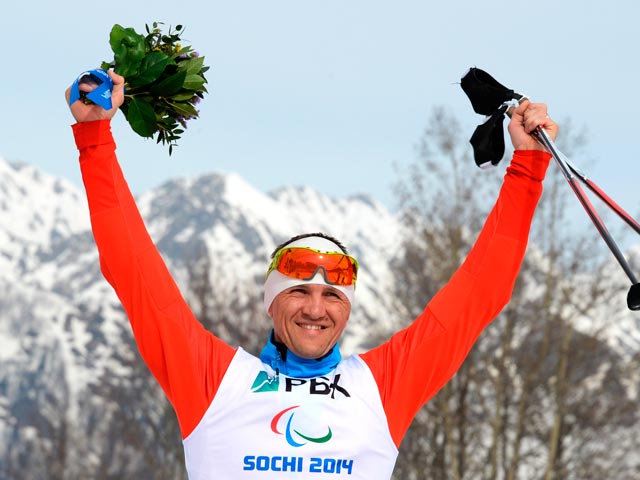 Российский биатлонист Роман Петушков стал чемпионом Паралимпиады на дистанции 7,5 км в категории "сидя"