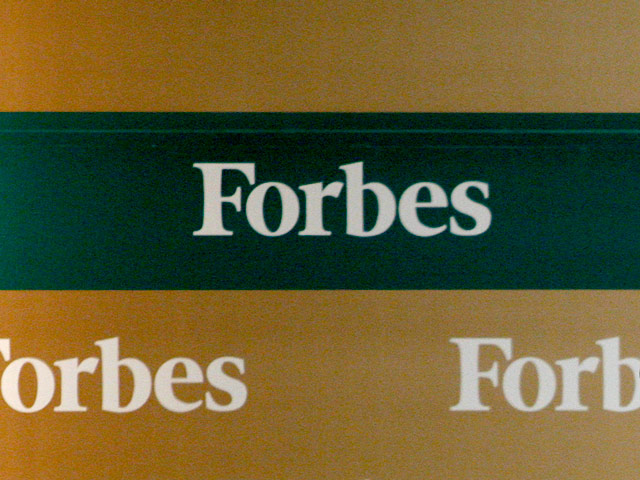 Американский издательский дом Forbes отзывает лицензию на выпуск украинской версии журнала "Форбс" у компании UMH Group, принадлежащей миллиардеру Сергею Курченко