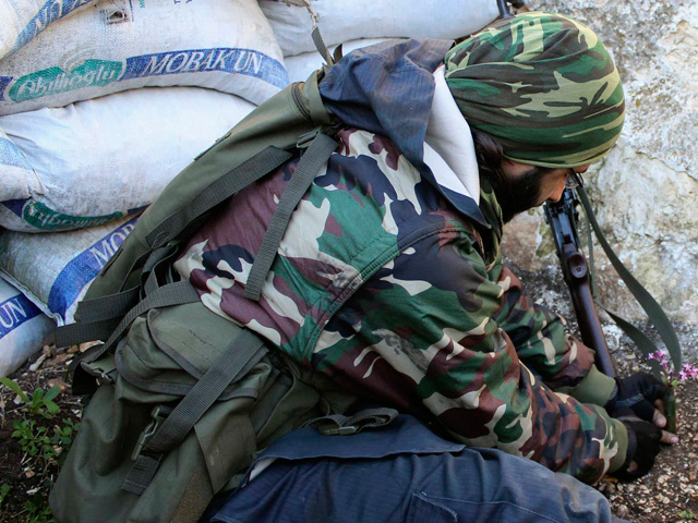 Подсудимым, среди которых 14 мужчин и 5 женщин, инкриминируется создание в 2011-2012 годах группировок, занимавшихся организацией выезда бельгийских боевиков для участия в боевых действиях в Сирии, а также в Сомали