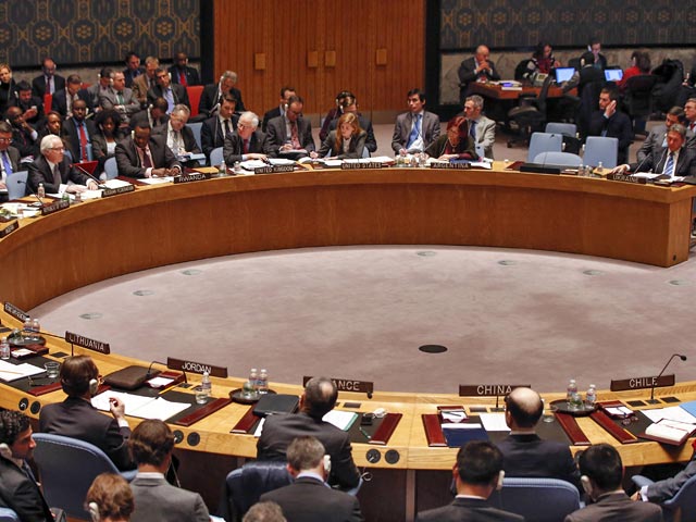 В ночь на вторник Совет безопасности ООН соберется на экстренное заседание по ситуации в Украине. Эта встреча должна была произойти еще в субботу, однако была перенесена на понедельник