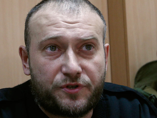 Московский суд заочно арестовал лидера украинских нациналистов Яроша