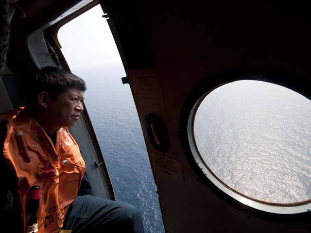 Малайзия расширяет зону поисков пропавшего лайнера