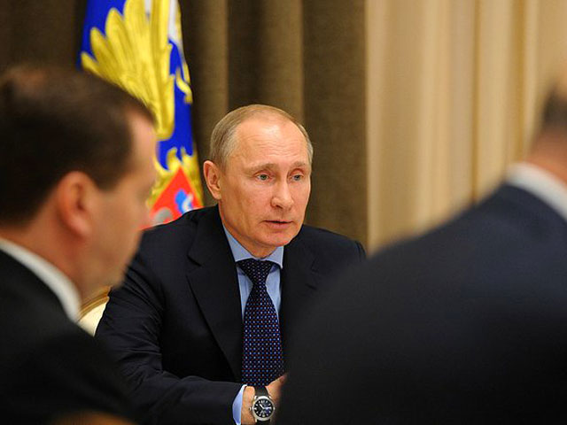 Путин назвал ситуацию в экономике стабильной и призвал обеспечить рост