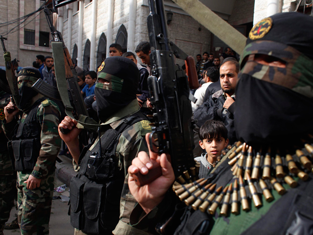 Группировка "Палестинский исламский джихад", ответственная за обстрел израильской территории несколькими десятками ракет, и власти Израиля, которые ответили на агрессию обстрелом около 30 объектов в секторе Газа, договорились о прекращении огня