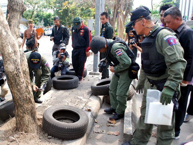 Власти Таиланда во вторник приняли решение досрочно отменить режим чрезвычайного положения в столице страны Бангкоке, введенный в январе этого года в связи с массовыми протестами оппозиции