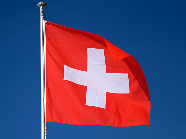 Руководство Швейцарии не планирует автоматически копировать санкции в отношении России, введенные ЕС и США