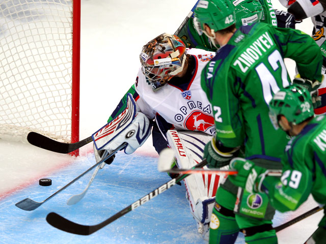 Хоккеисты "Салавата Юлаева" на своем льду одержали победу над "Торпедо" со счетом 2:1 в седьмом матче серии и стали последними четвертьфиналистами розыгрыша Кубка Гагарина