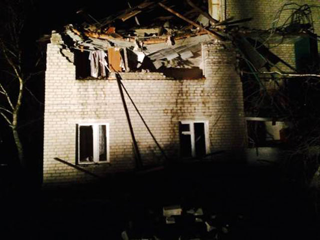 В городе Россошь Воронежской области около 1:30 мск в жилом доме произошел взрыв газа, в результате которого погиб человек