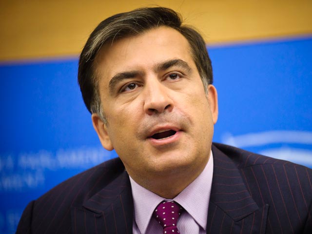 Главная прокуратура Грузии намерена допросить экс-президента Михаила Саакашвили в качестве свидетеля по нескольким возбужденным уголовным делам, в том числе и по делу о гибели премьер-министра Зураба Жвании