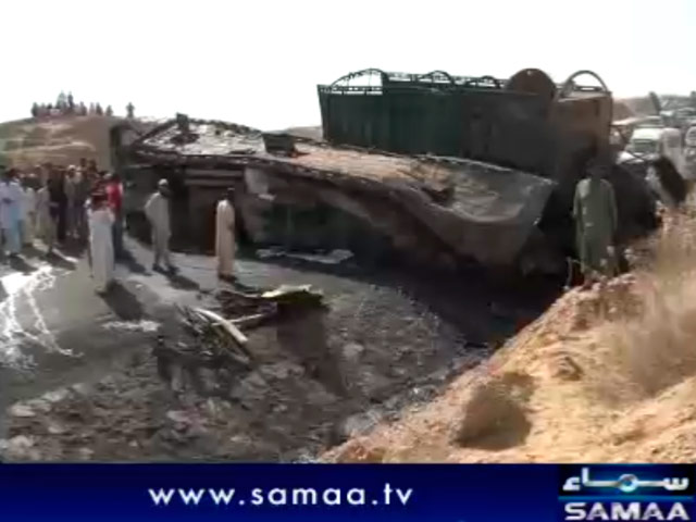 Авария в провинции Белуджистан на юго-западе Пакистана унесла не менее 35 жизней: там бензовоз столкнулся с двумя автобусами. Еще около 30 человек госпитализированы, многие в тяжелом состоянии