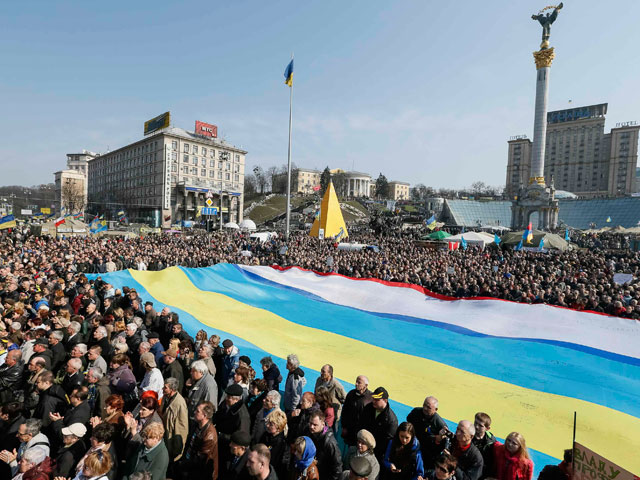 На Украине обсуждают новые 10 заповедей, которые, как предполагается, позволят изменить жизнь в стране к лучшему