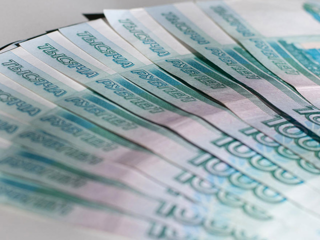 Первые наличные рубли в крымской экономике появятся сегодня - предприятие "Крымпочта" начинает выдачу пенсий почти 200 тыс. пенсионерам