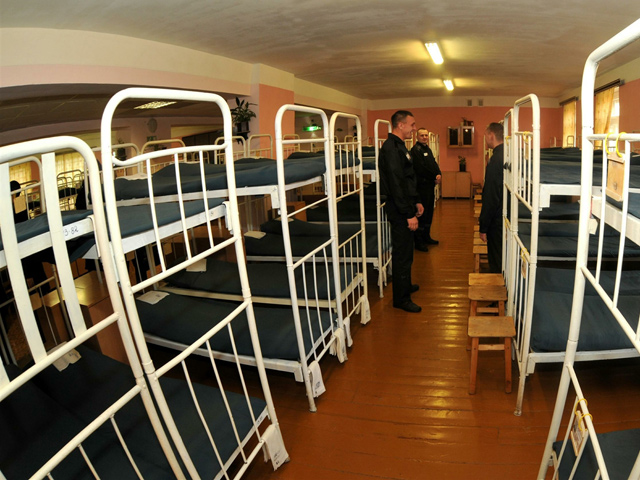 Минюст хочет до 2017 года расселить заключенных в российских колониях - переселить в помещения, в котором будут находится не более 10 человек в каждой комнате