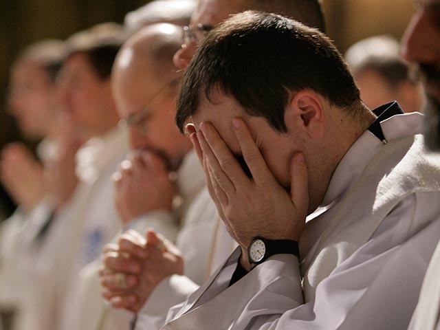 Сексуальные домогательства священнослужителей стоили американским католическим епархиям 108 млн 954 тыс. 109 долларов. И это только в 2013 году