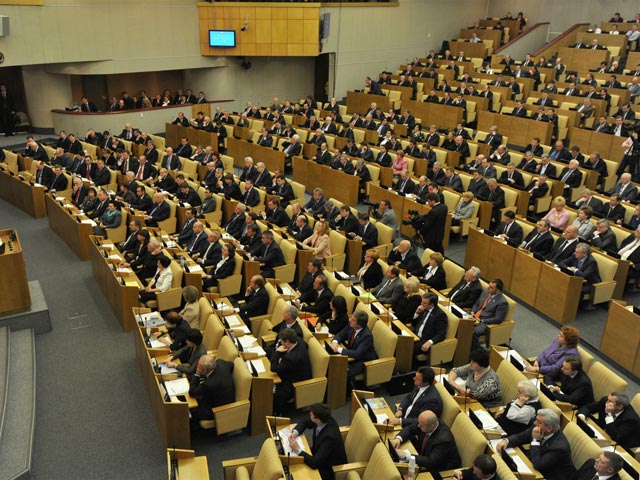 Госдума во вторник одобрила в первом чтении правительственный законопроект об упрощенной выдаче российского гражданства соотечественникам - носителям русского языка