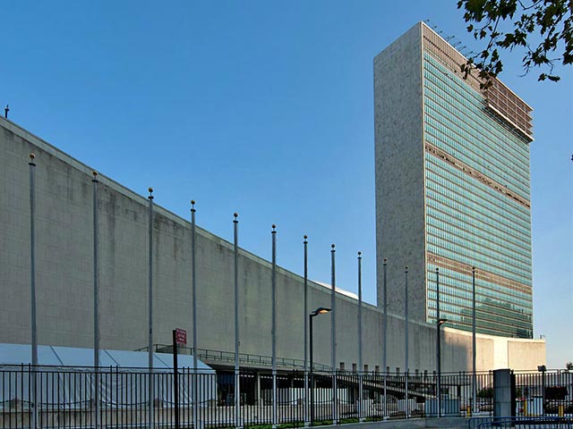 В ответ на отказ Израиля исполнять условия по освобождению заключенных палестинское руководство обратилось в ООН, что сильно затруднило продолжение мирного диалога
