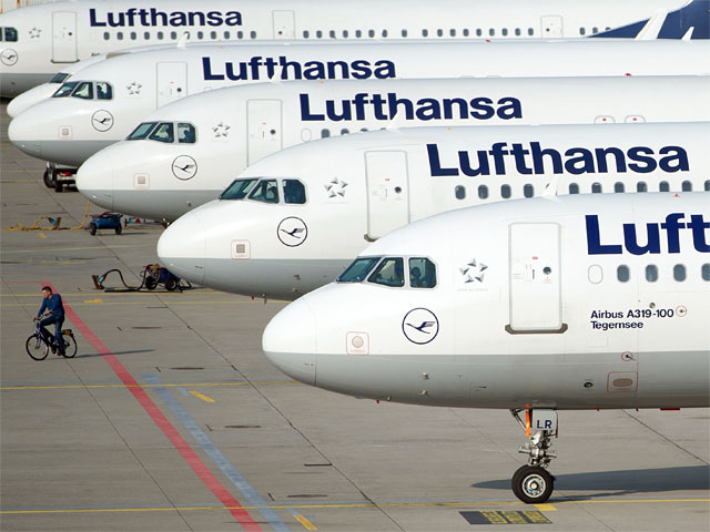 Трехдневная забастовка пилотов Lufthansa началась в среду 2 апреля, отменены свыше 3,8 тысяч рейсов крупнейшего авиаперевозчика Европы